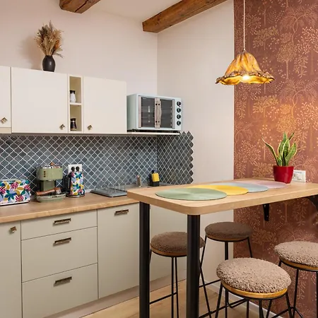 Seek And Hide - Marko's Dream Hideaway Apartment